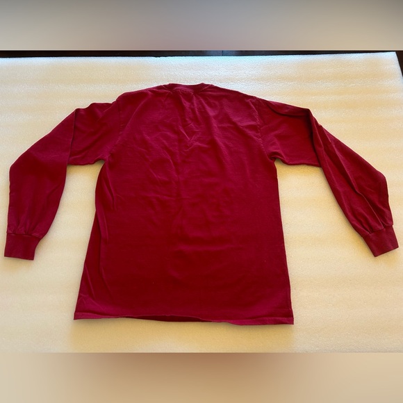 Gildan Anime Christmas-Happy Holidays-M-Long Sleeve T Shirt- Red Graphic Print - Picture 9 of 9